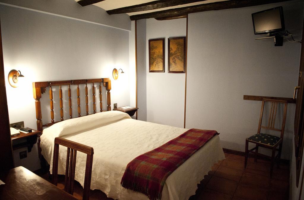 Hostal Santa Agueda Tarazona Номер фото