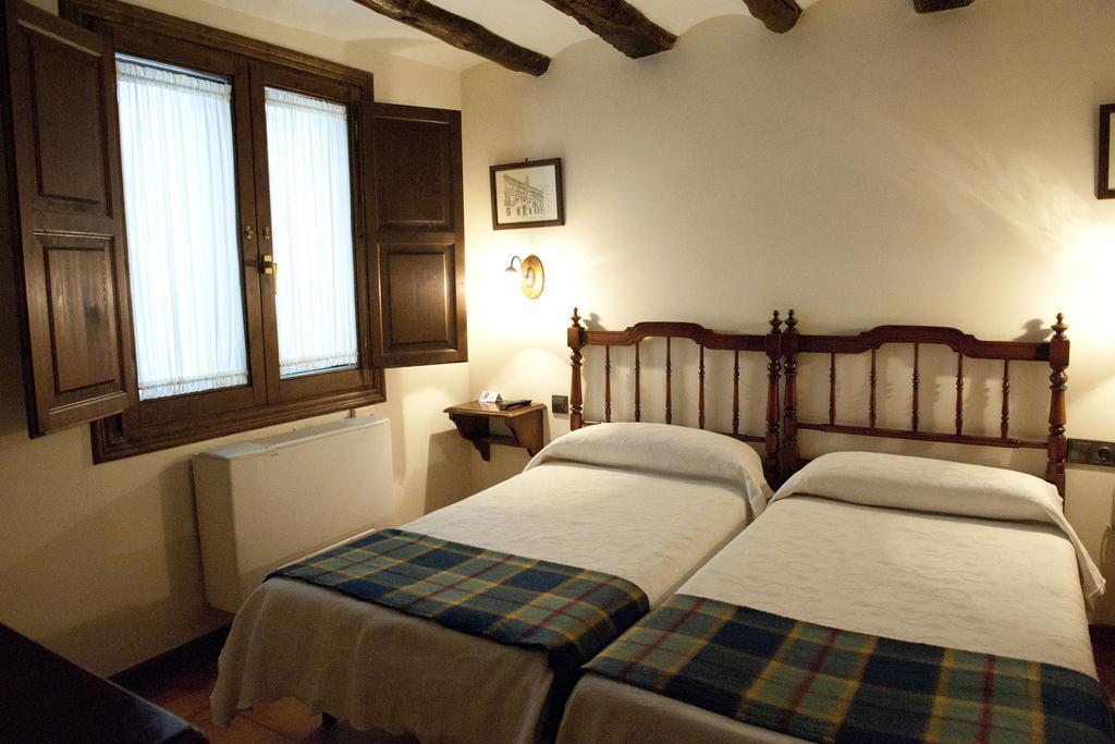 Hostal Santa Agueda Tarazona Номер фото