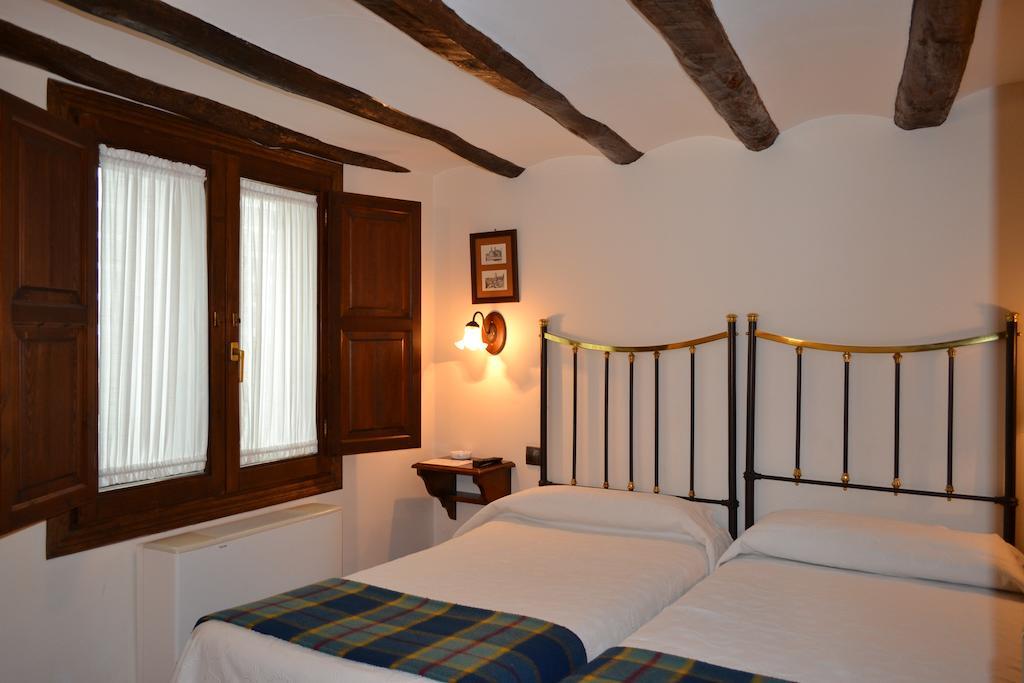 Hostal Santa Agueda Tarazona Номер фото