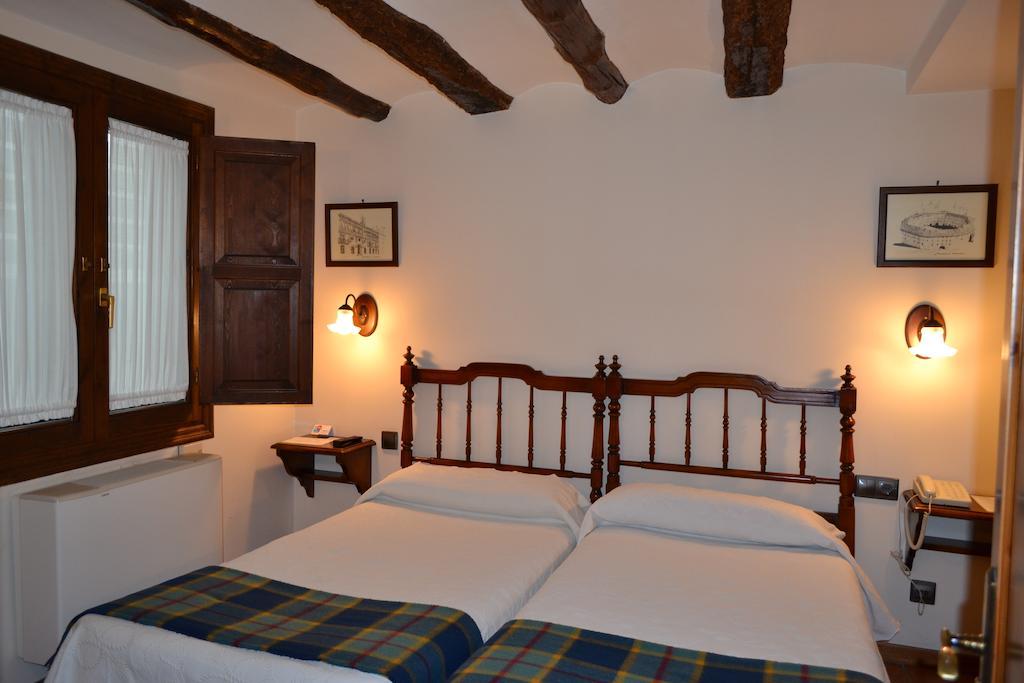 Hostal Santa Agueda Tarazona Номер фото