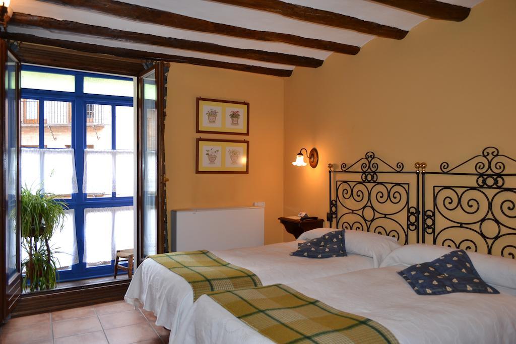 Hostal Santa Agueda Tarazona Номер фото